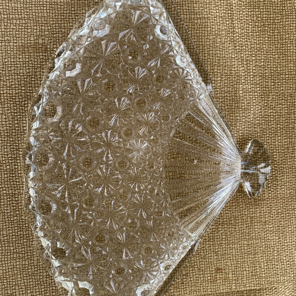 Serving’s dishes with patterns